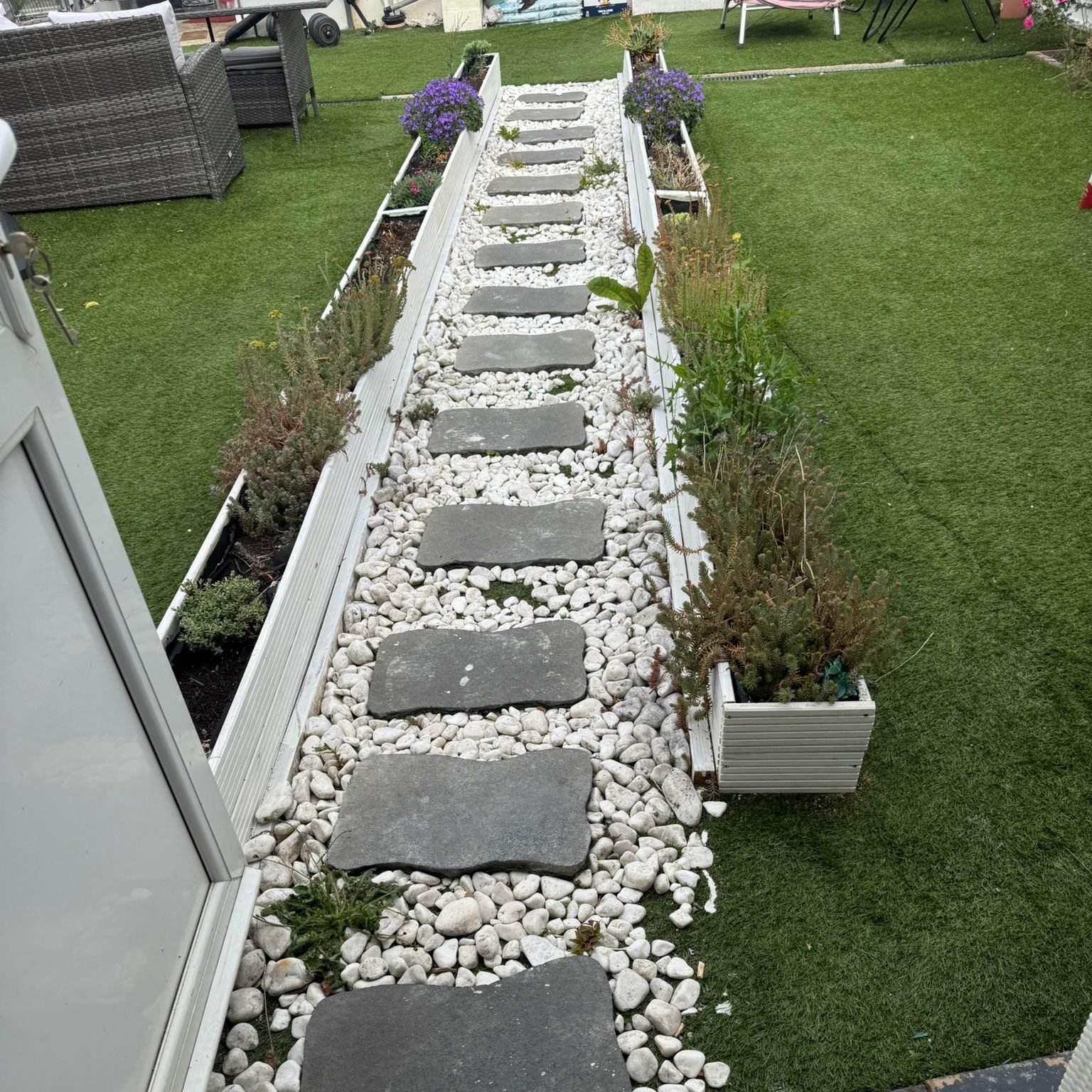 Lawn edging and flower bed cleaning